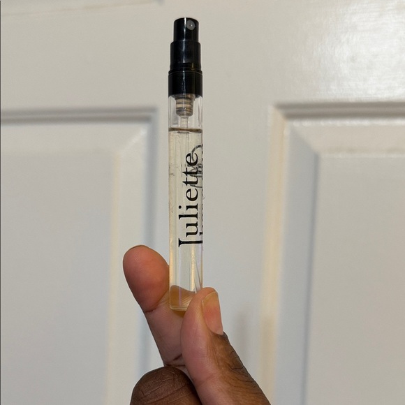 Juliette has a gun (spray top ) - Picture 3 of 5